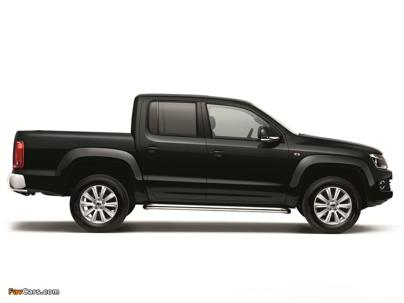 Volkswagen Amarok Double Cab Comfortline 2010 wallpapers (800 x 600)