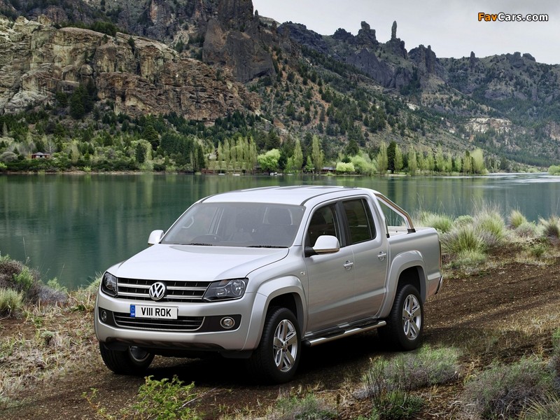 Volkswagen Amarok Double Cab Highline UK-spec 2010 wallpapers (800 x 600)