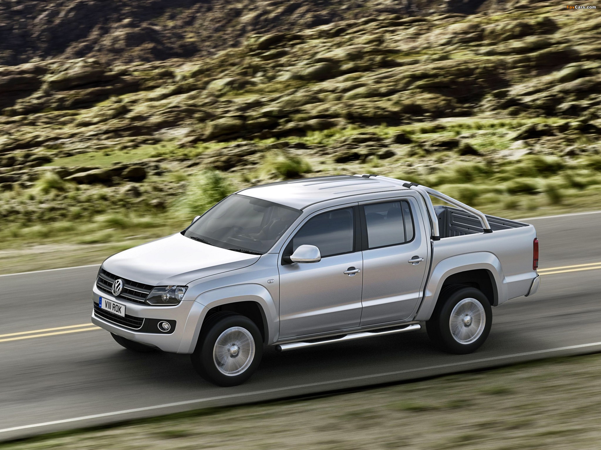 Volkswagen Amarok Double Cab Highline UK-spec 2010 wallpapers (2048 x 1536)