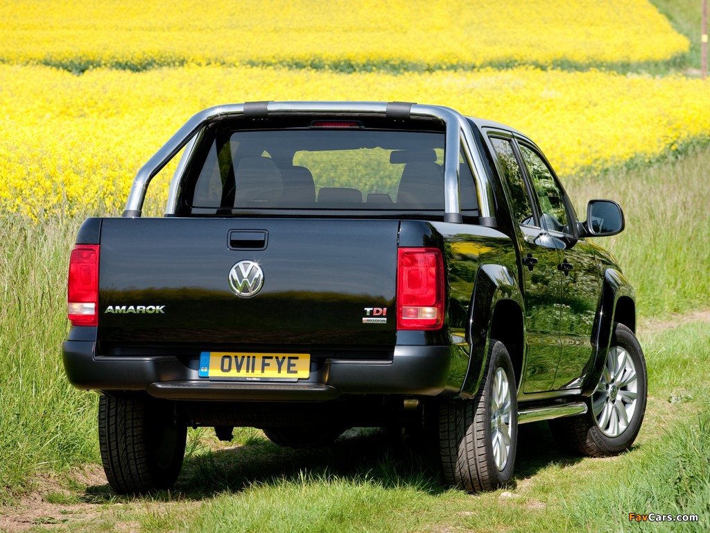 Volkswagen Amarok Double Cab Trendline UK-spec 2010 wallpapers (1024 x 768)