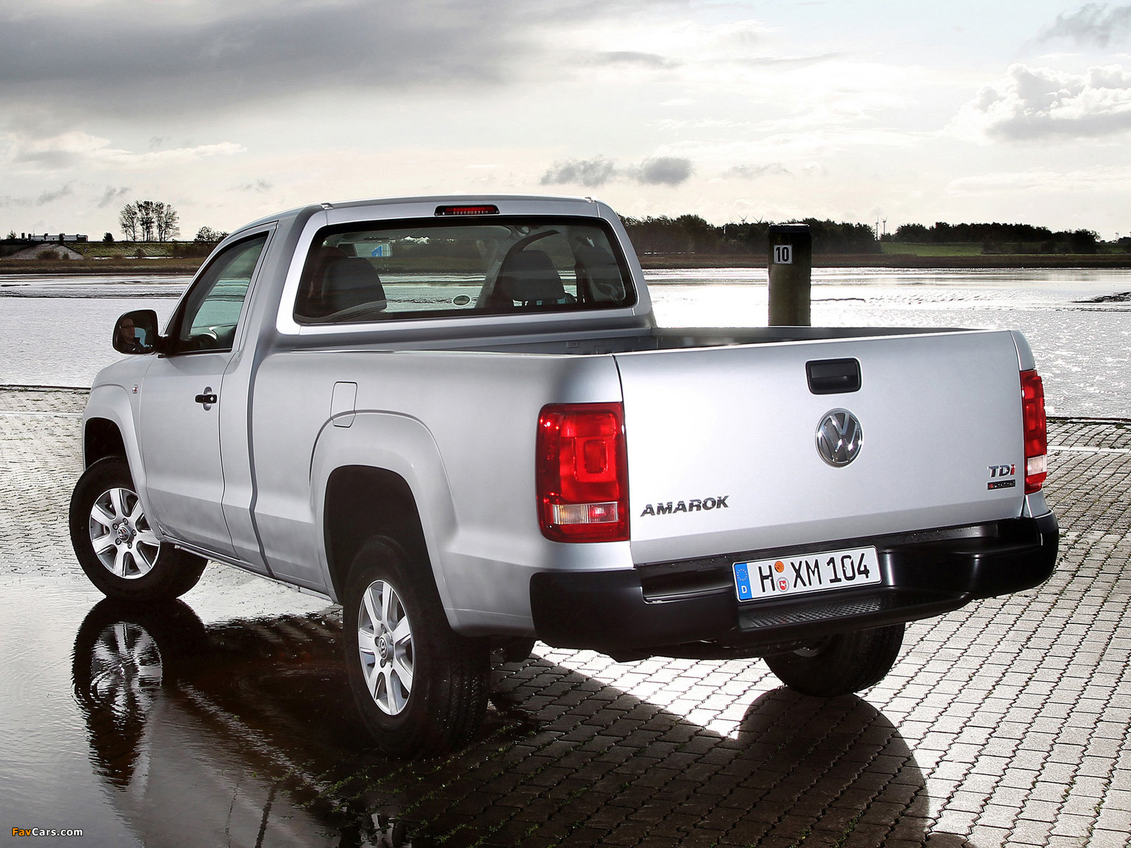 Volkswagen Amarok Single Cab Comfortline 2010 wallpapers (1600 x 1200)