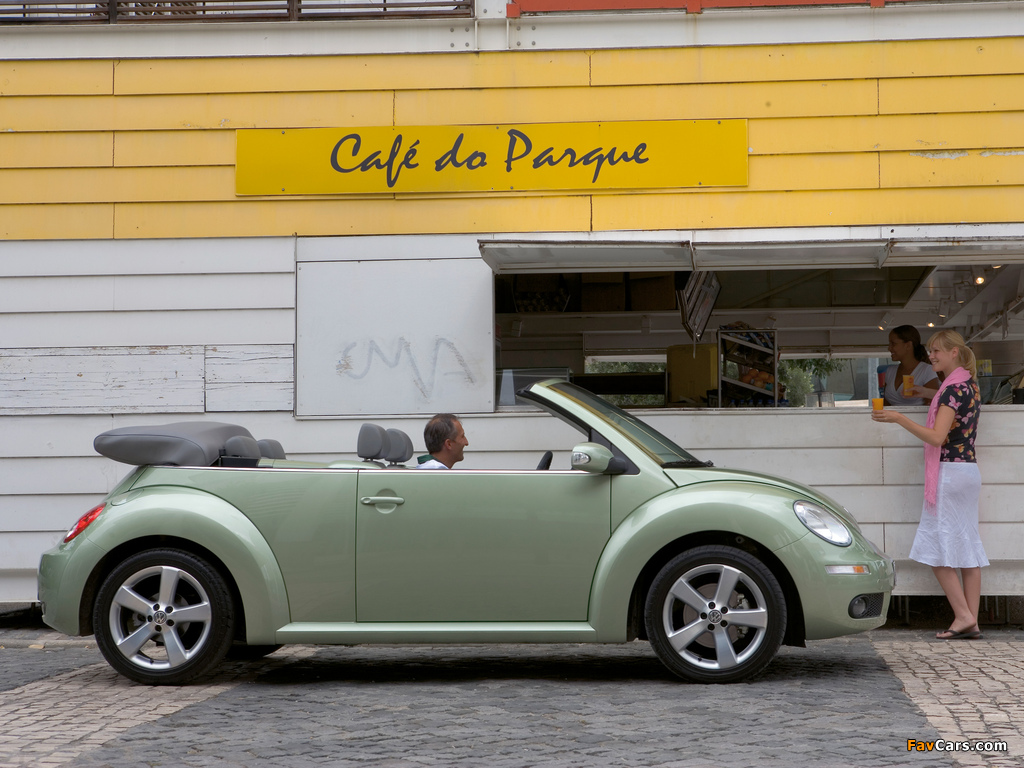 Images of Volkswagen New Beetle Cabrio 2006–10 (1024 x 768)
