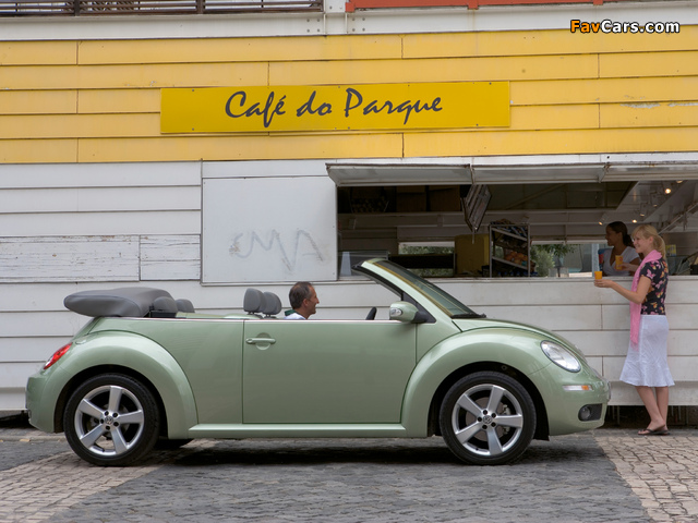 Images of Volkswagen New Beetle Cabrio 2006–10 (640 x 480)