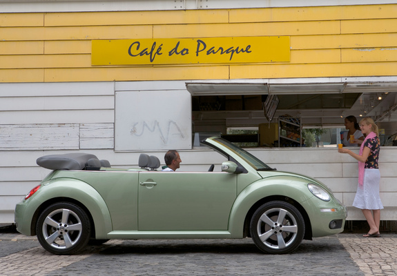 Images of Volkswagen New Beetle Cabrio 2006–10