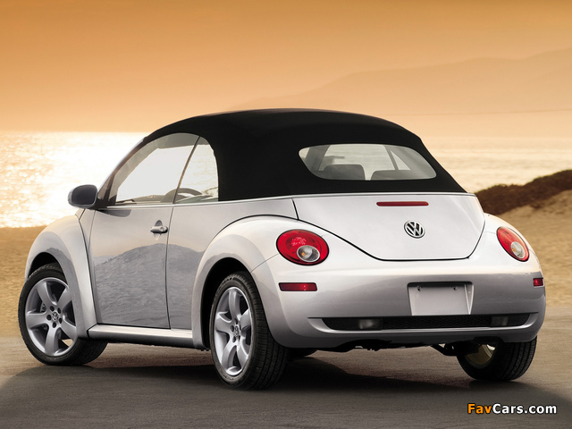 Images of Volkswagen New Beetle Convertible 2006–10 (640 x 480)
