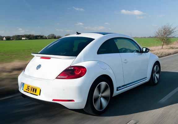 Images of Volkswagen Beetle UK-spec 2011