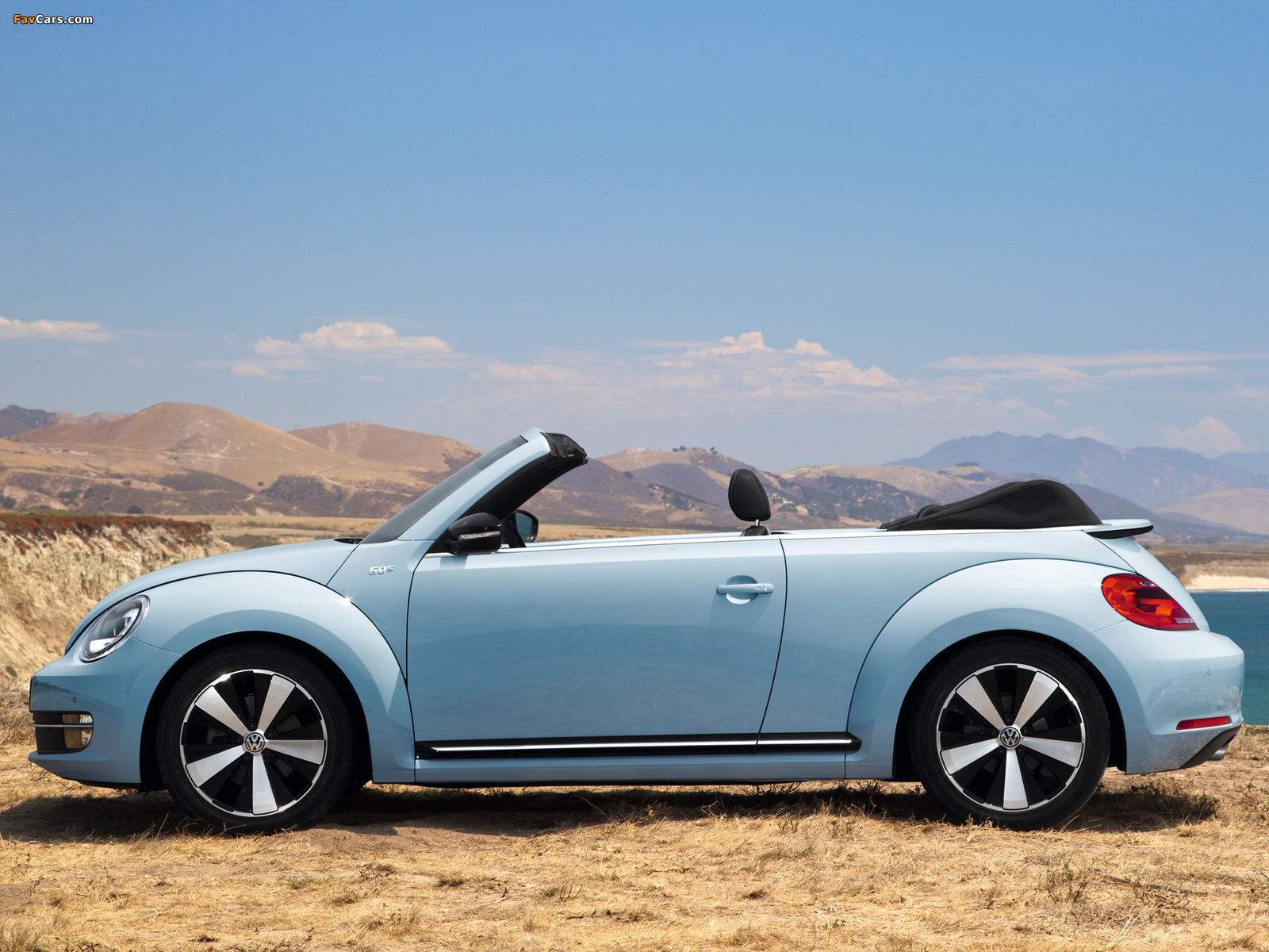 Images of Volkswagen Beetle Cabrio 60s Edition 2012 (1600 x 1200)