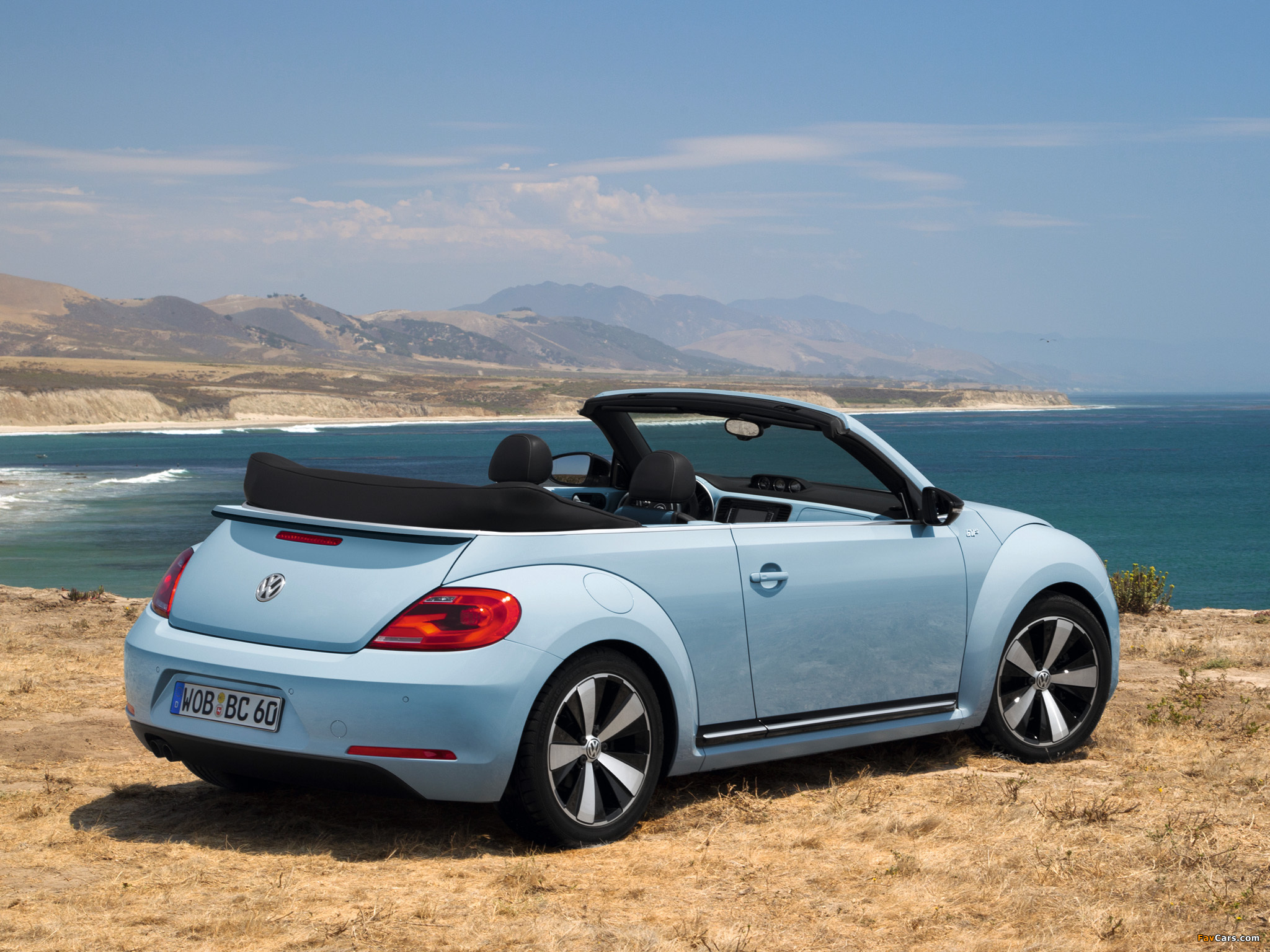 Images of Volkswagen Beetle Cabrio 60s Edition 2012 (2048 x 1536)