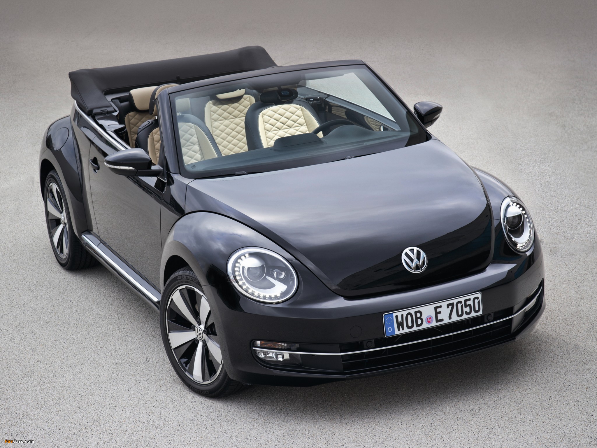 Images of Volkswagen Beetle Cabrio Exclusive 2012 (2048 x 1536)