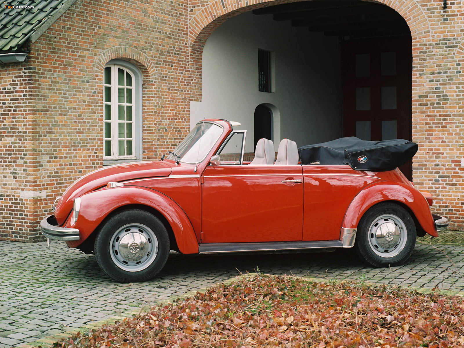 Photos of Volkswagen Käfer Cabrio 1972 (1600 x 1200)