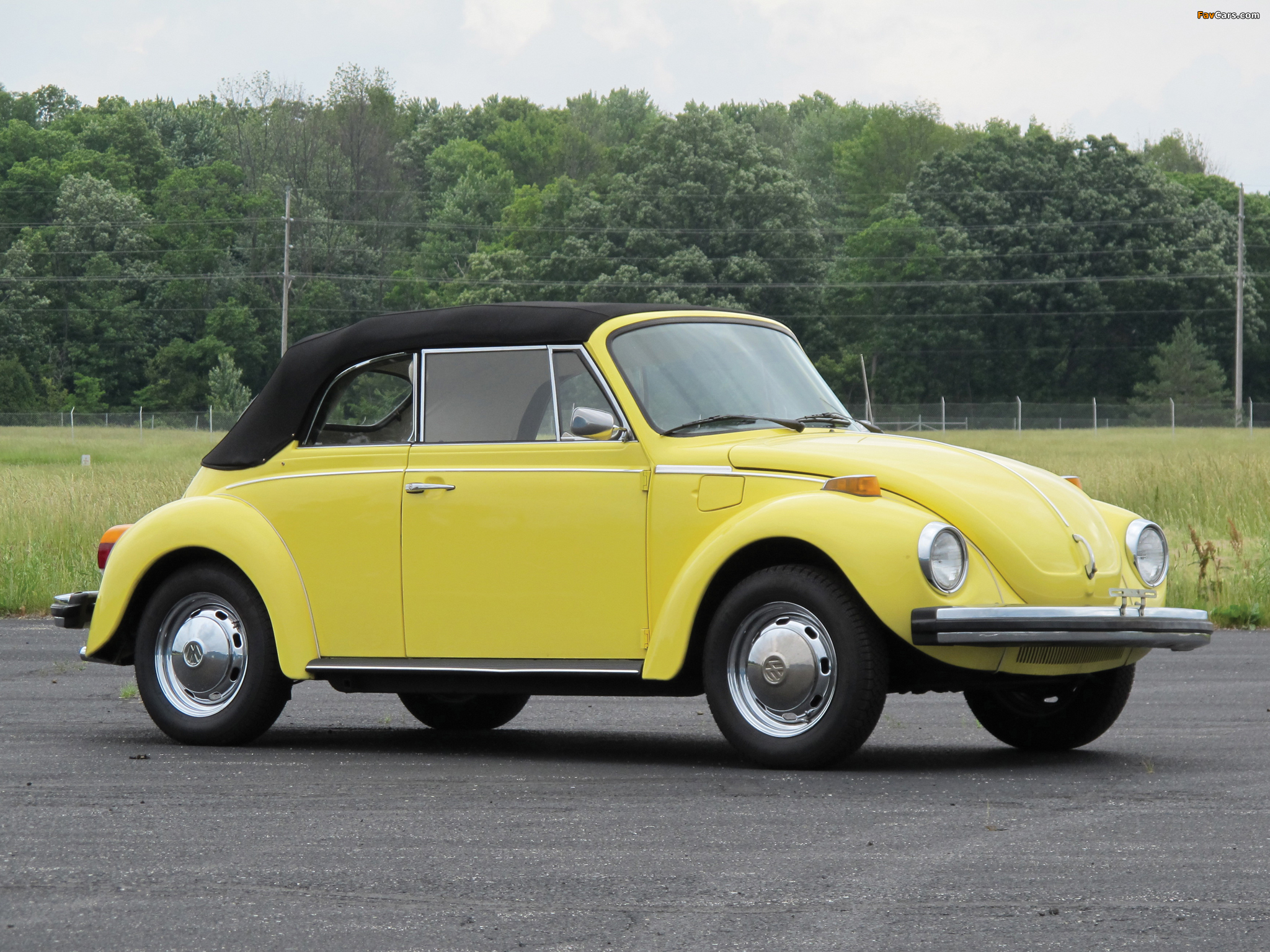Photos of Volkswagen Beetle Convertible (Type 1) 1977 (2048 x 1536)