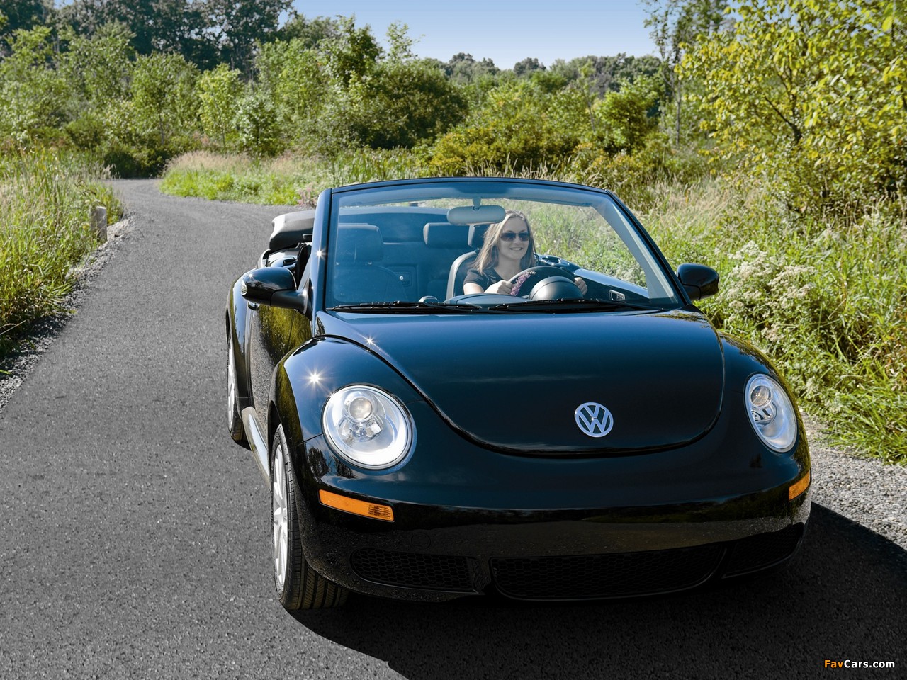 Photos of Volkswagen New Beetle Convertible 2006–10 (1280 x 960)