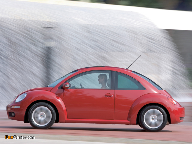 Photos of Volkswagen New Beetle 2006–10 (640 x 480)