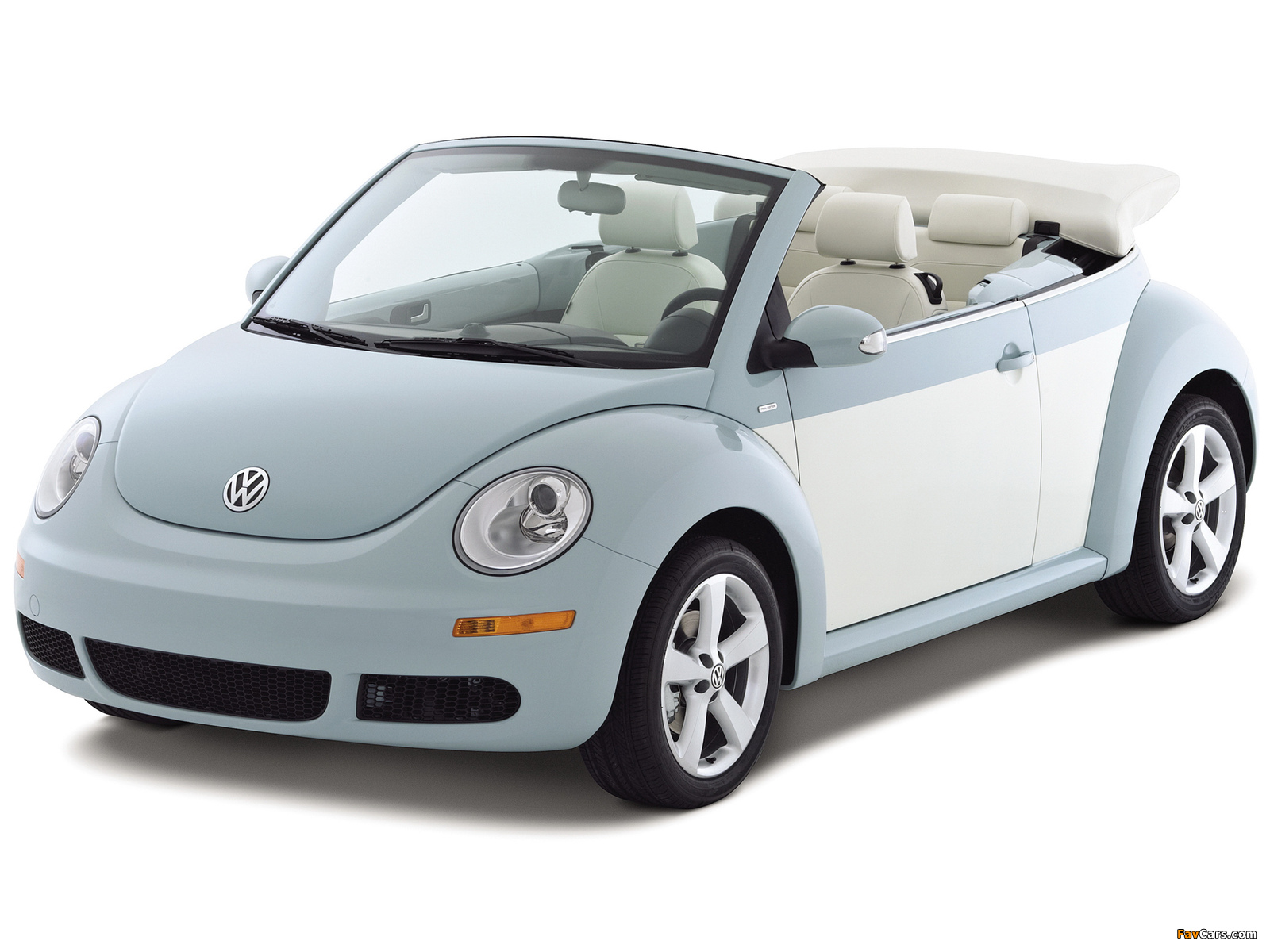 Photos of Volkswagen New Beetle Convertible Final Edition 2010 (1600 x 1200)