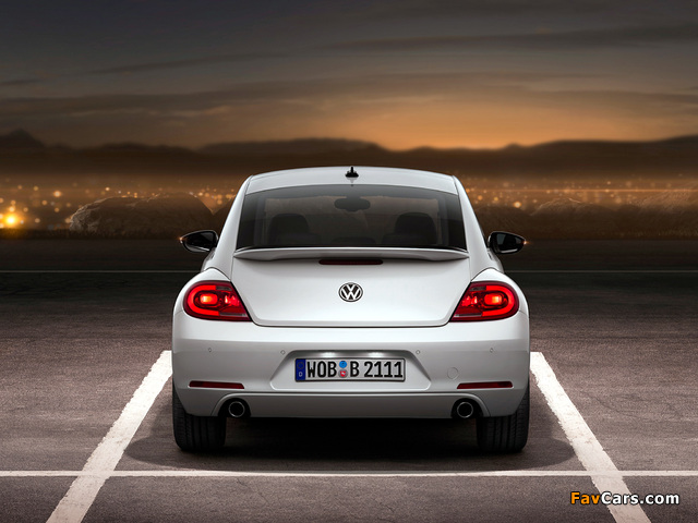 Photos of Volkswagen Beetle Turbo 2011 (640 x 480)