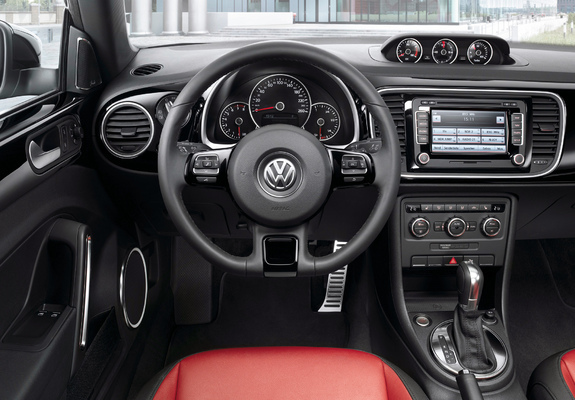 Photos of Volkswagen Beetle Turbo 2011