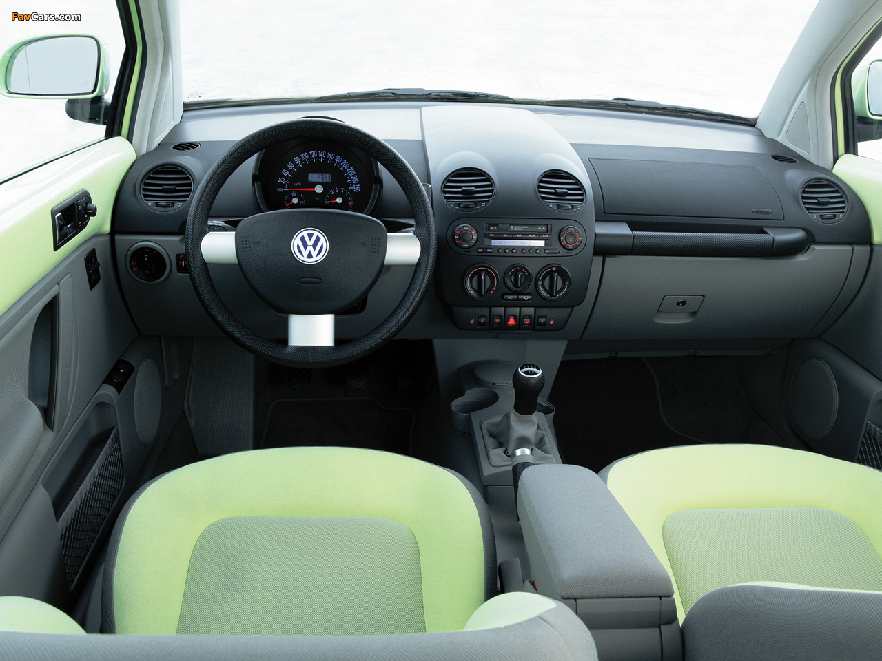 Pictures of Volkswagen New Beetle 1998–2005 (1280 x 960)