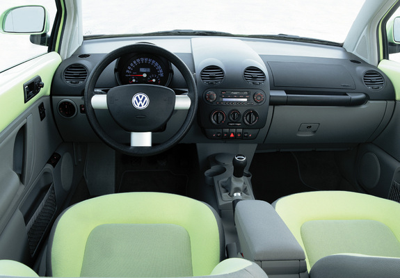 Pictures of Volkswagen New Beetle 1998–2005