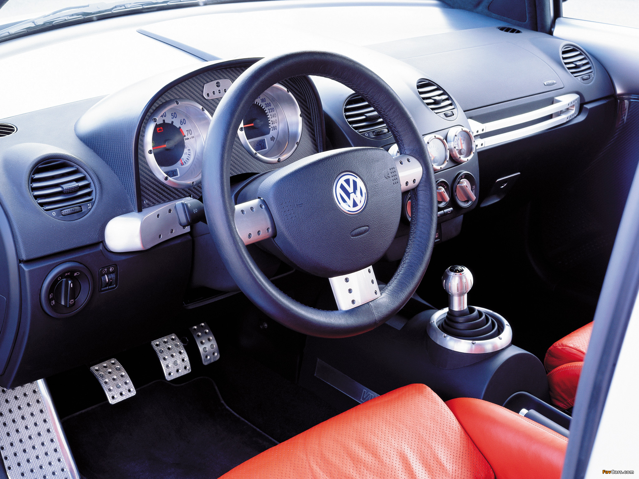 Pictures of Volkswagen New Beetle RSi 2001–03 (2048 x 1536)