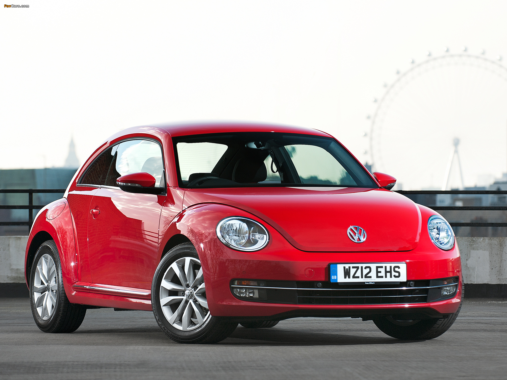 Pictures of Volkswagen Beetle UK-spec 2011 (2048 x 1536)