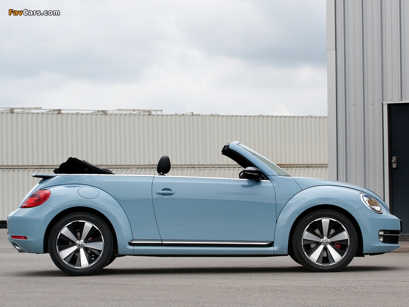 Pictures of Volkswagen Beetle Cabrio UK-spec 2013 (800 x 600)