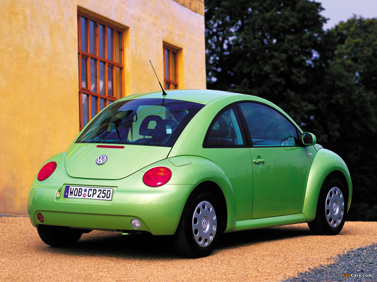 Volkswagen New Beetle 1998–2005 photos (1280 x 960)