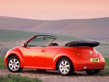 Volkswagen New Beetle Cabrio UK-spec 2000–05 pictures
