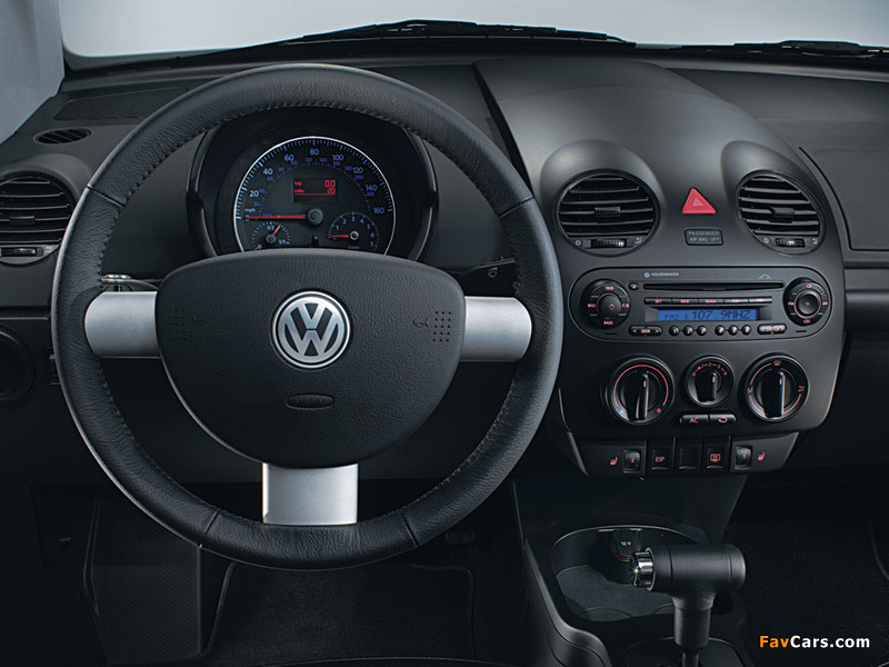 Volkswagen New Beetle Cabrio 2000–05 wallpapers (800 x 600)