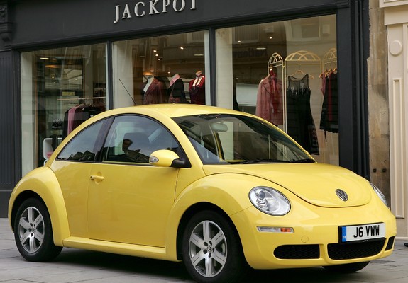 Volkswagen New Beetle UK-spec 2006–10 photos