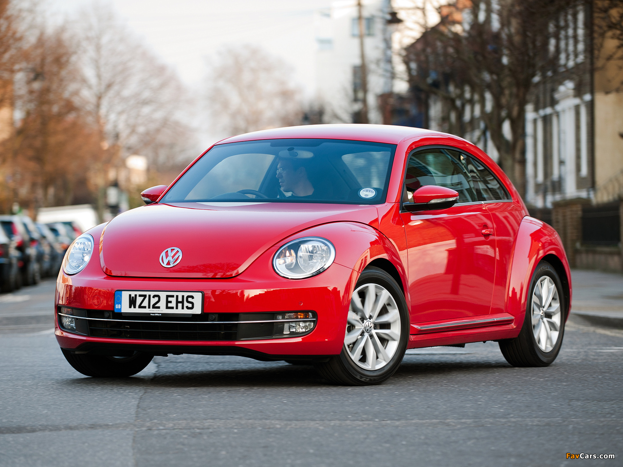 Volkswagen Beetle UK-spec 2011 images (1280 x 960)