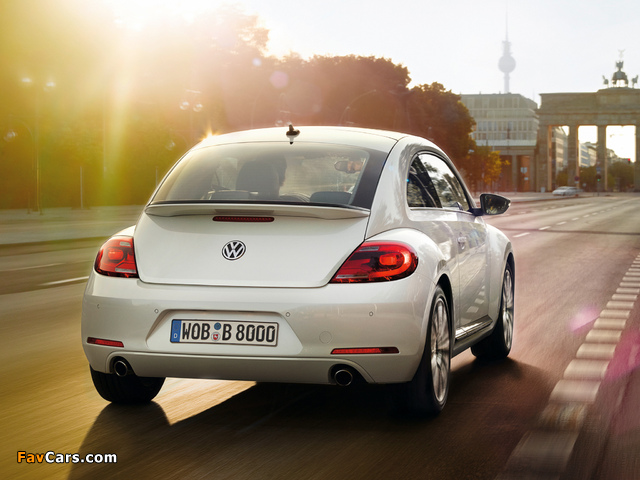 Volkswagen Beetle Turbo 2011 photos (640 x 480)
