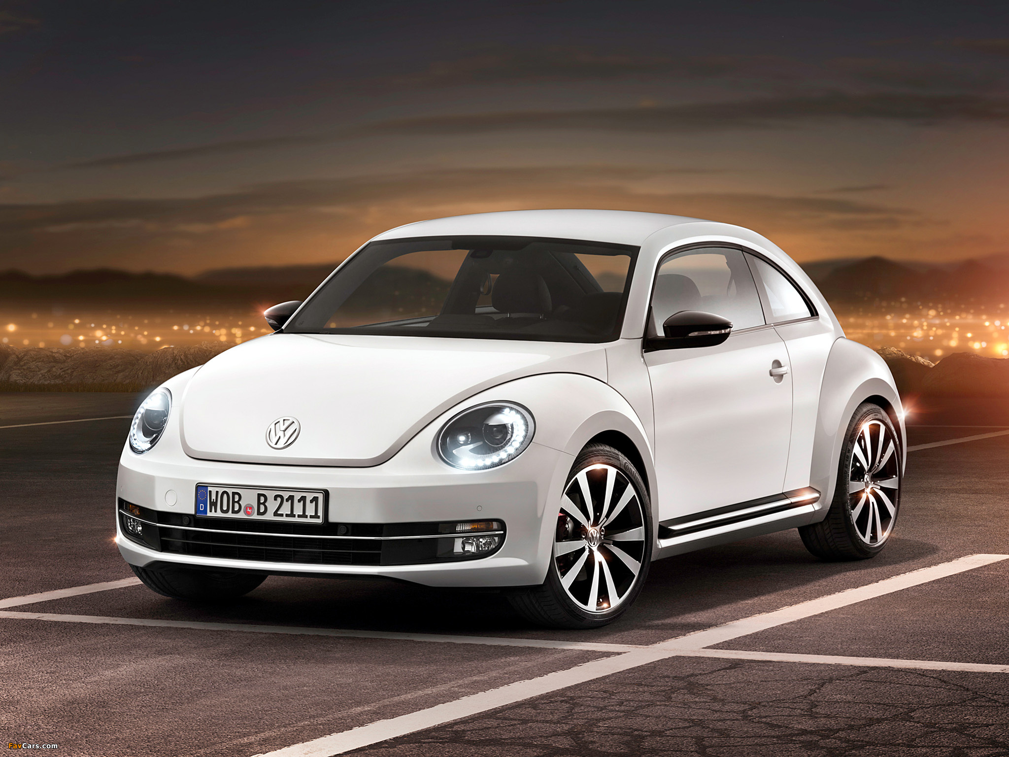 Volkswagen Beetle Turbo 2011 photos (2048 x 1536)