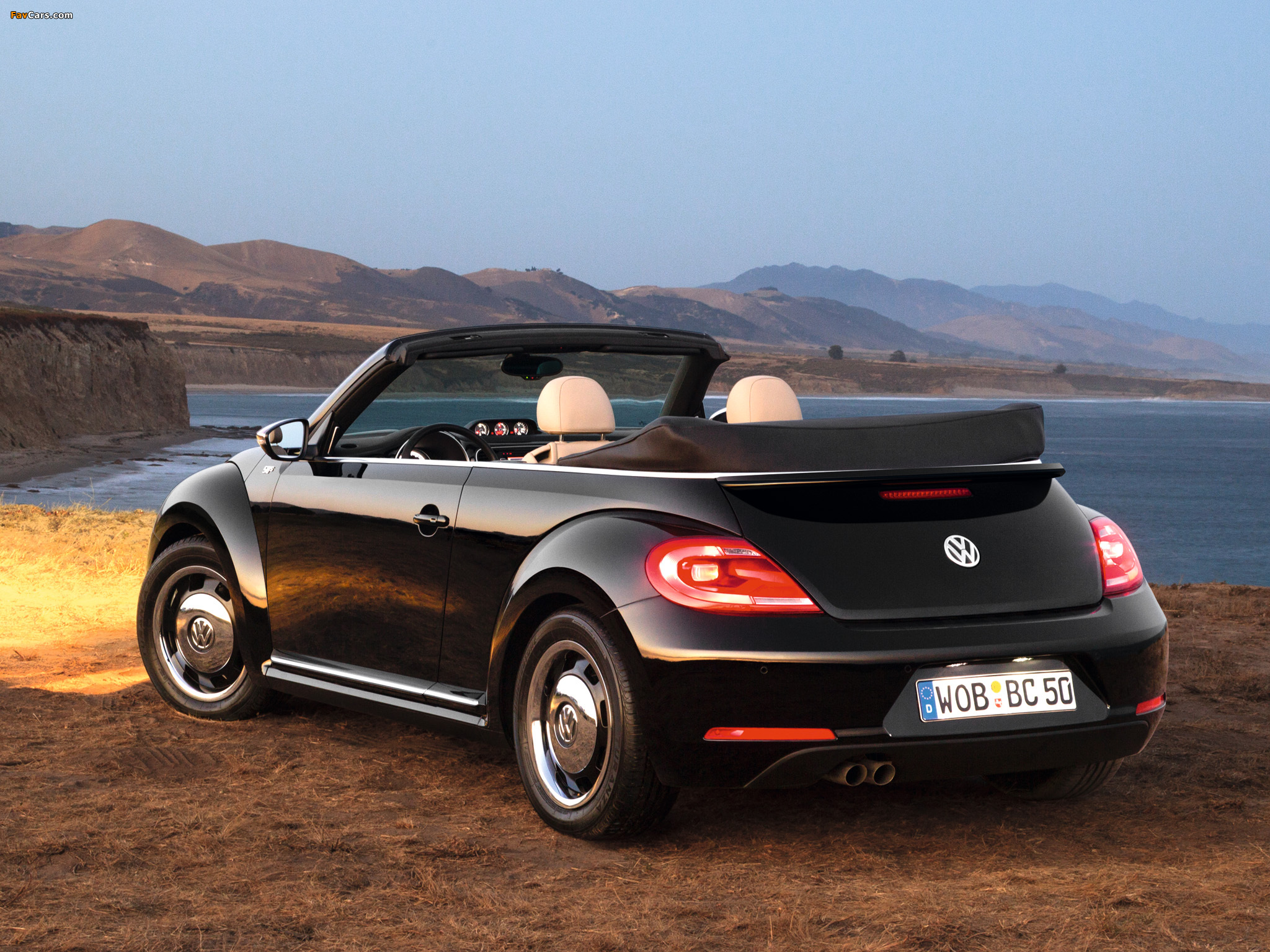 Volkswagen Beetle Cabrio 50s Edition 2012 photos (2048 x 1536)