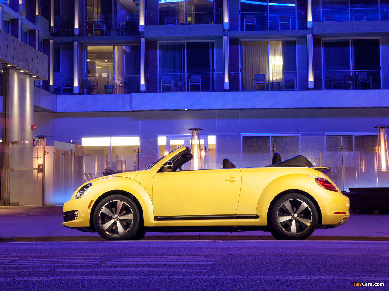 Volkswagen Beetle Convertible 2012 photos (1280 x 960)