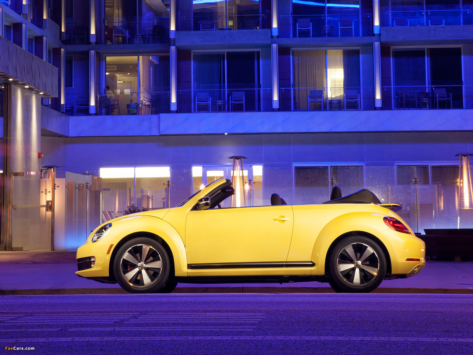 Volkswagen Beetle Convertible 2012 photos (1600 x 1200)