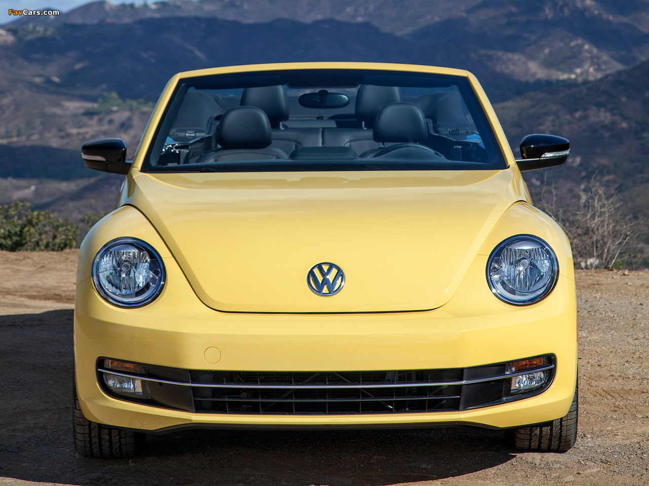 Volkswagen Beetle Convertible 2012 pictures (1280 x 960)
