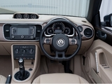 Volkswagen Beetle Cabrio 70s Edition UK-spec 2013 photos