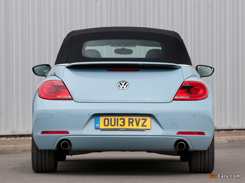 Volkswagen Beetle Cabrio UK-spec 2013 wallpapers (800 x 600)