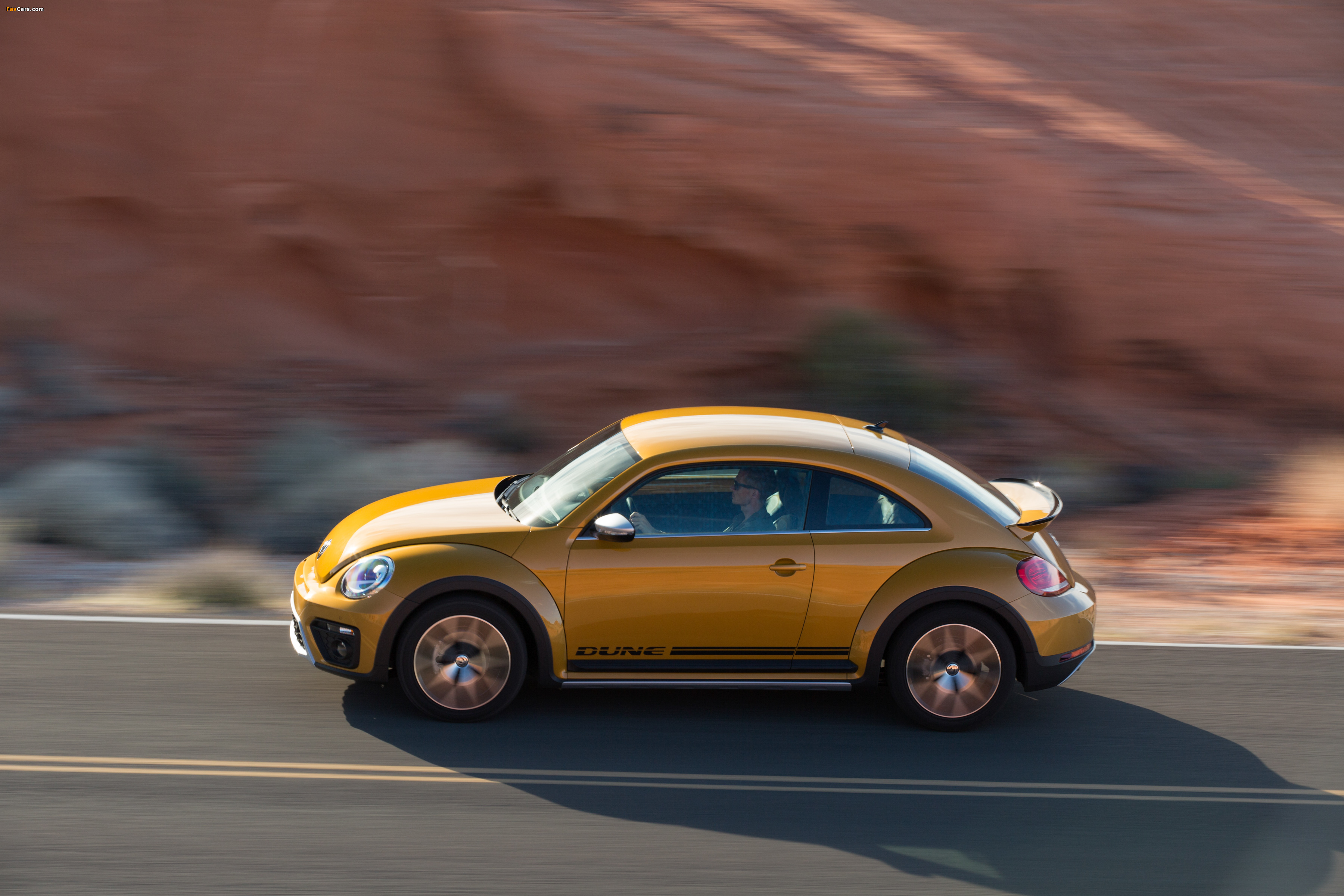 Volkswagen Beetle Dune 2016 wallpapers (3600 x 2400)