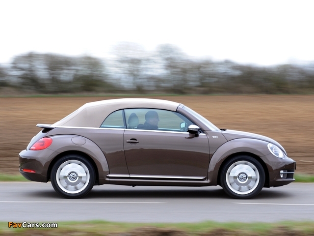 Volkswagen Beetle Cabrio 70s Edition UK-spec 2013 wallpapers (640 x 480)