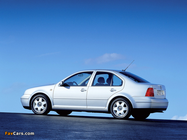 Images of Volkswagen Bora 1998–2005 (640 x 480)