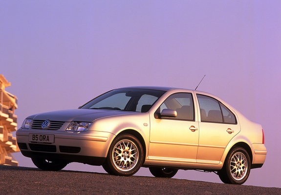 Images of Volkswagen Bora UK-spec 1998–2005