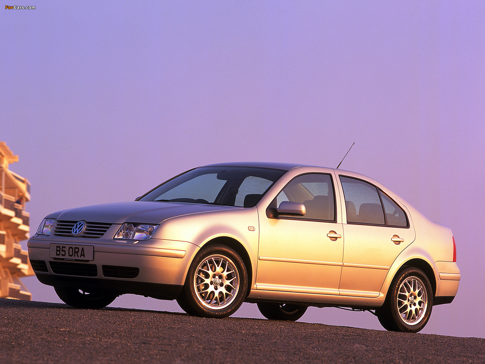 Photos of Volkswagen Bora UK-spec 1998–2005 (1600 x 1200)