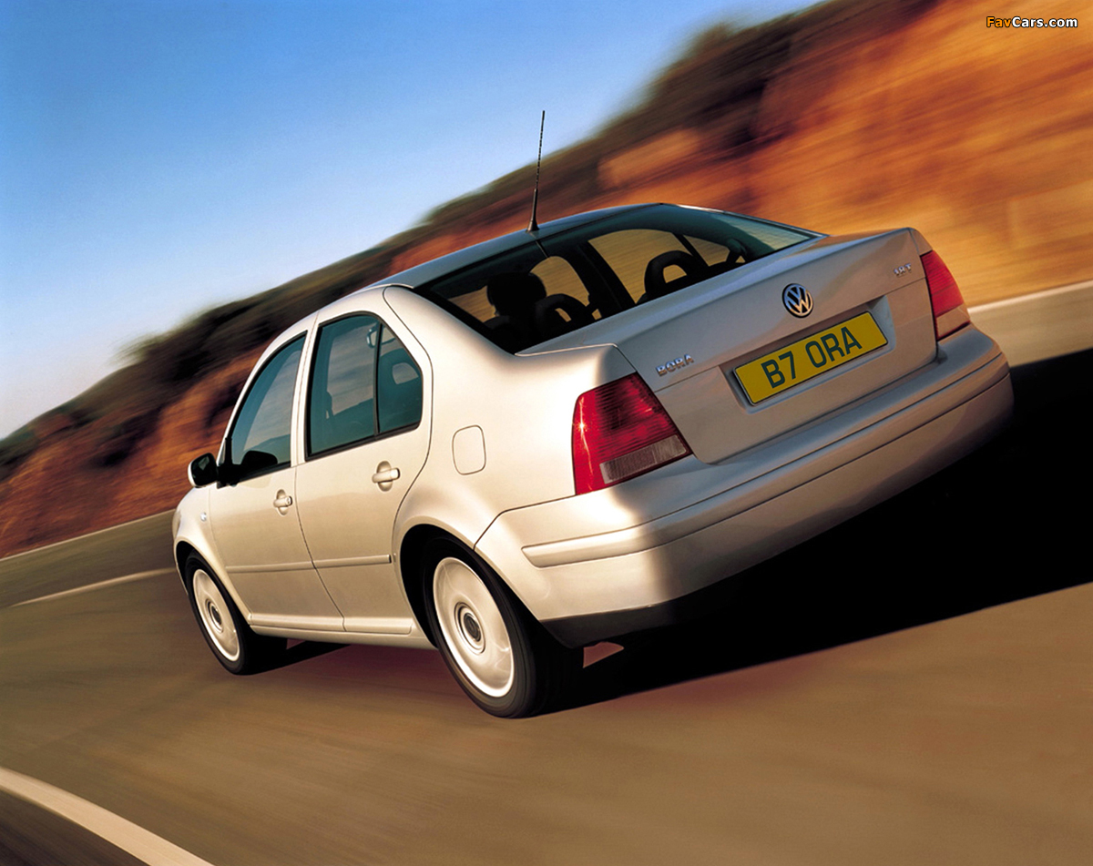 Photos of Volkswagen Bora UK-spec 1998–2005 (1200 x 951)