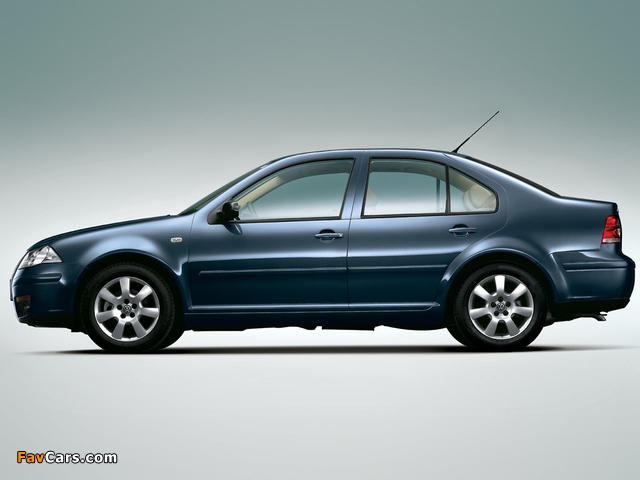 Photos of Volkswagen Bora CN-spec 2005–08 (640 x 480)