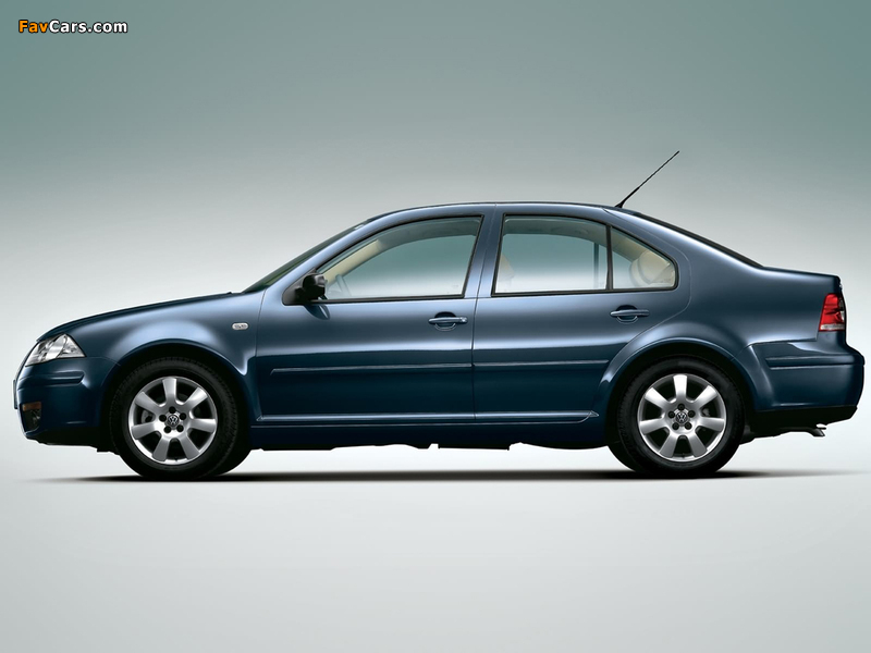 Photos of Volkswagen Bora CN-spec 2005–08 (800 x 600)