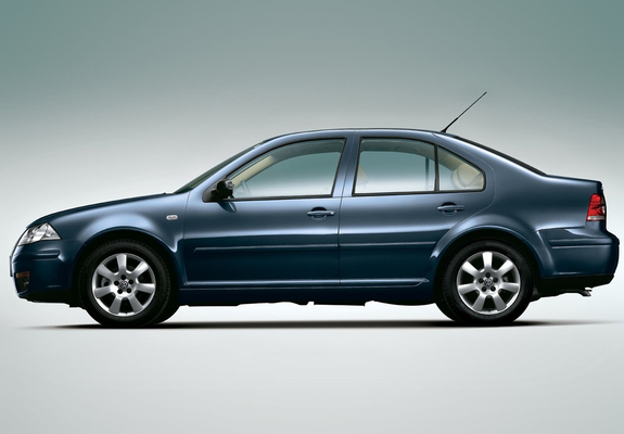 Photos of Volkswagen Bora CN-spec 2005–08