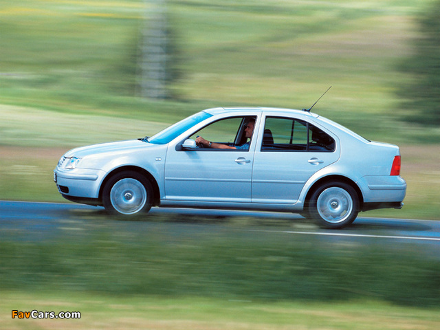 Pictures of Volkswagen Bora 1998–2005 (640 x 480)