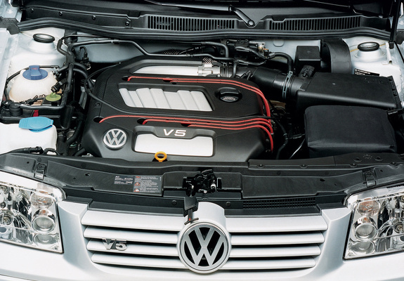Pictures of Volkswagen Bora 1998–2005