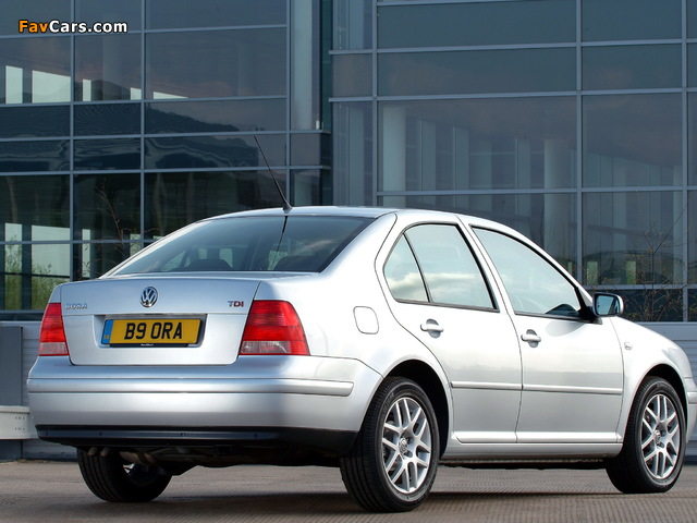 Pictures of Volkswagen Bora UK-spec 1998–2005 (640 x 480)